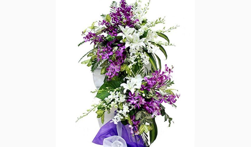 Hoa Chia Buồn Có Bắt Buộc Không — Hoa Sài Gòn