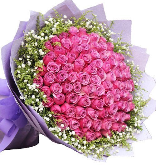 Bó hoa hồng tím phối hoa baby trắng thể hiện sự huyền bí và sang trọng — Hoa Sài Gòn