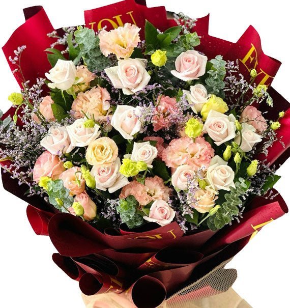 Em Của Ngày Tự Hào