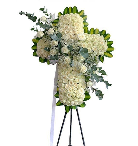 Kệ Hoa Viếng Tang Chia Buồn Công Giáo - Hoa Sài Gòn