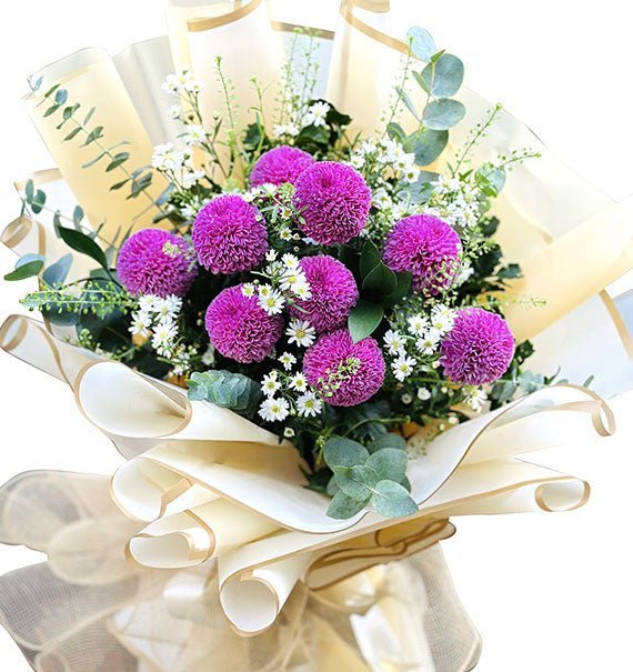 Nụ Cười Tuổi Mới