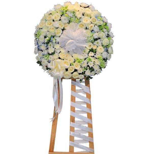 Vòng Hoa Viếng Đám Tang Đẹp - Hoa Sài Gòn