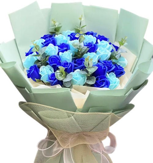 Xanh Như Mắt Biếc